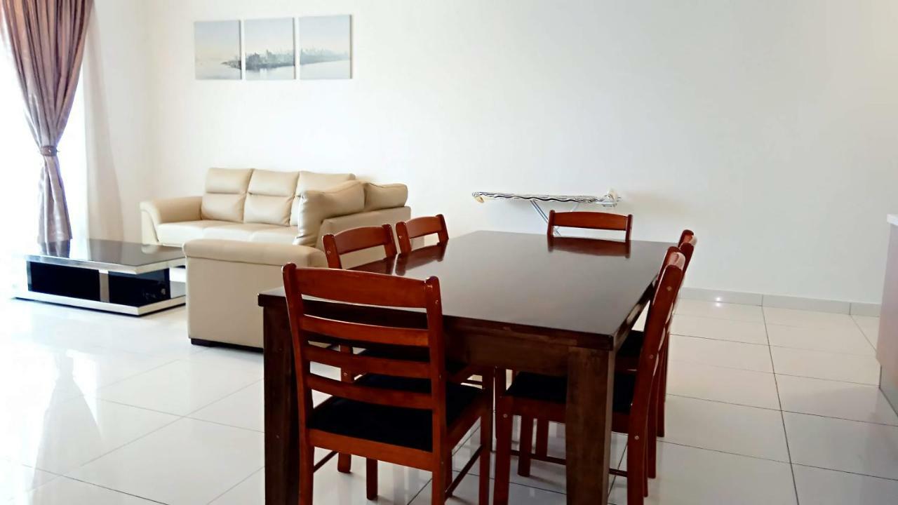 Royal Regent Condominum By Ihost Kuala Lumpur Exterior foto